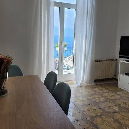 Sea View *